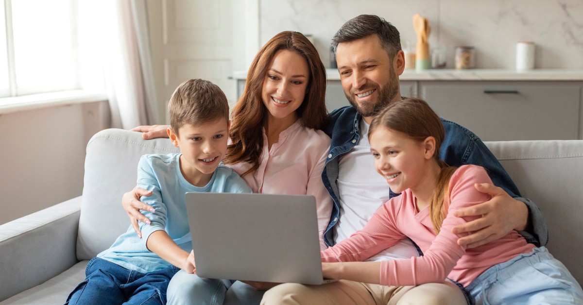 ZUS ma niespodziankę dla rodziców dzieci do 18. roku życia: w kwietniu podwójna wypłata 800 plus