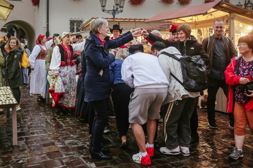 Kiermasz Pogranicza Kultur na Małym Rynku w Krakowie. Fot. IMAGO Centrum Sztuki Ludowej.