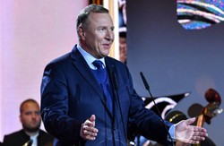 Tusk odwołał Kurskiego. Nie wróci z niczym. Spora suma