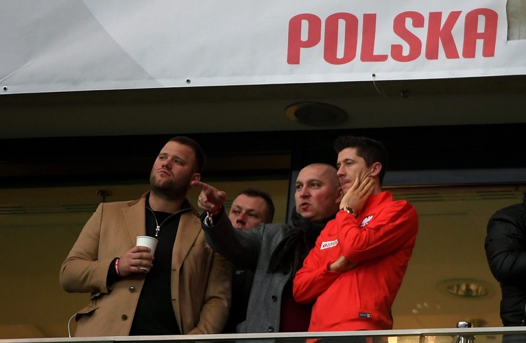 Robert Lewandowski (P) oraz były kadrowicz Mariusz Llewandowski (2P)