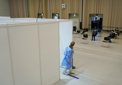 Krytyka niemieckiej akcji szczepień. Merkel powołuje grupę roboczą