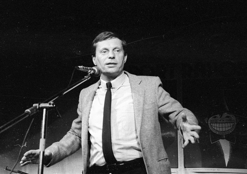 Stefan Friedmann podczas wystepu, Warszawa, lata 80.