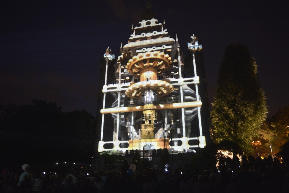 TORUŃ MIĘDZYNARODOWY FESTIWAL ŚWIATŁA SKYWAY