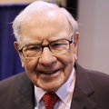 Warren Buffett dołączył do elitarnego grona centimiliarderów