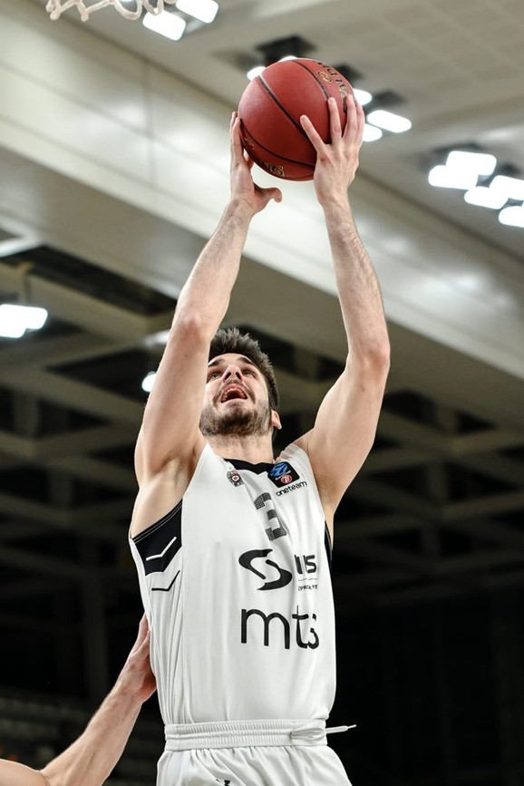 KK Partizan, KK Trento