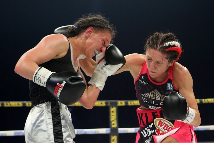 Ewa Brodnicka mistrzynią świata w boksie federacji WBO