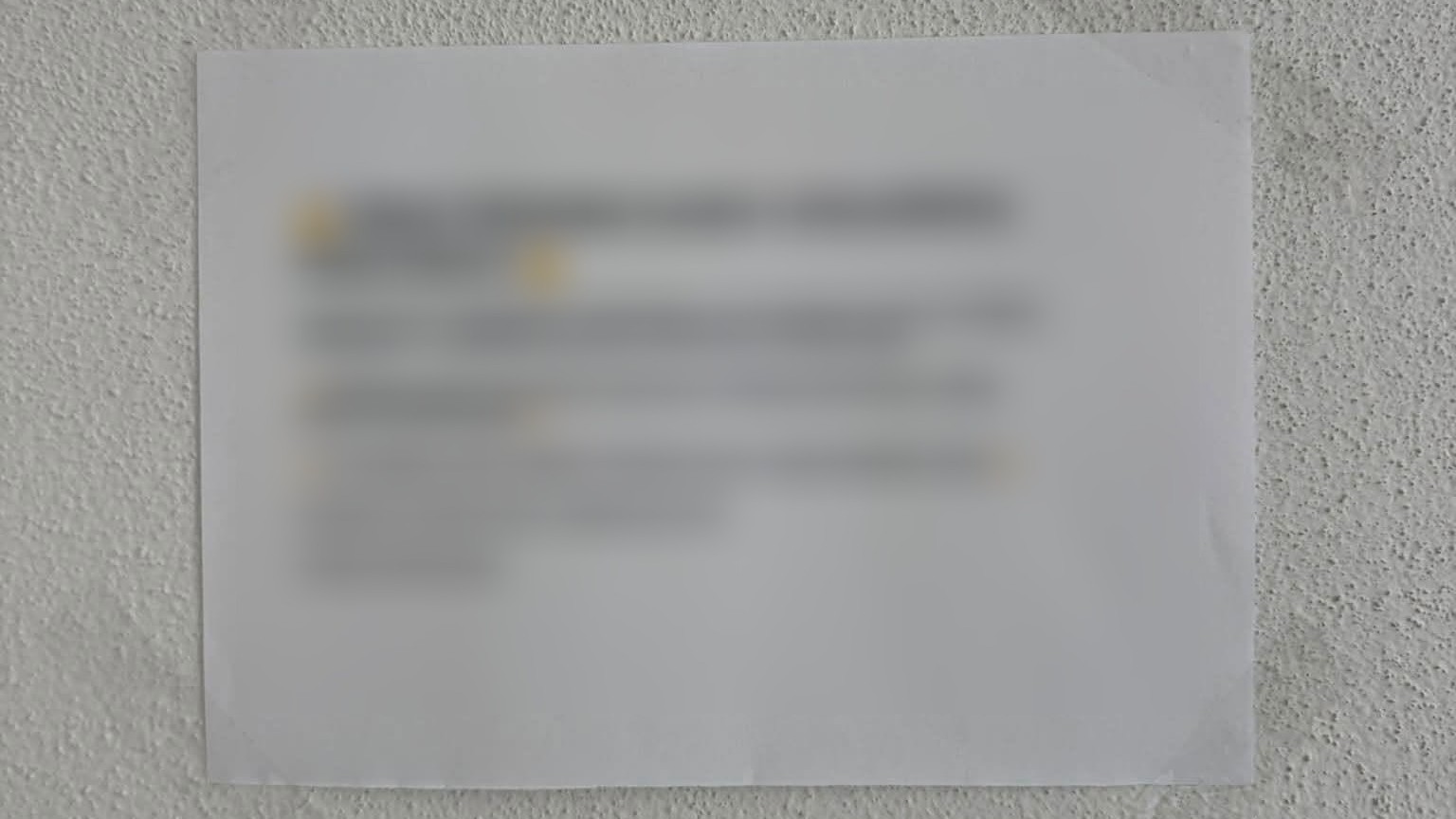 Obyvatelia bytového domu ostali v šoku.