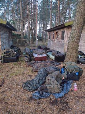 [Obrazek: RVIk9kpTURBXy8wNTVjMWI1MWIzZDI5NTBlOGMxY...w94AAaEwBg]