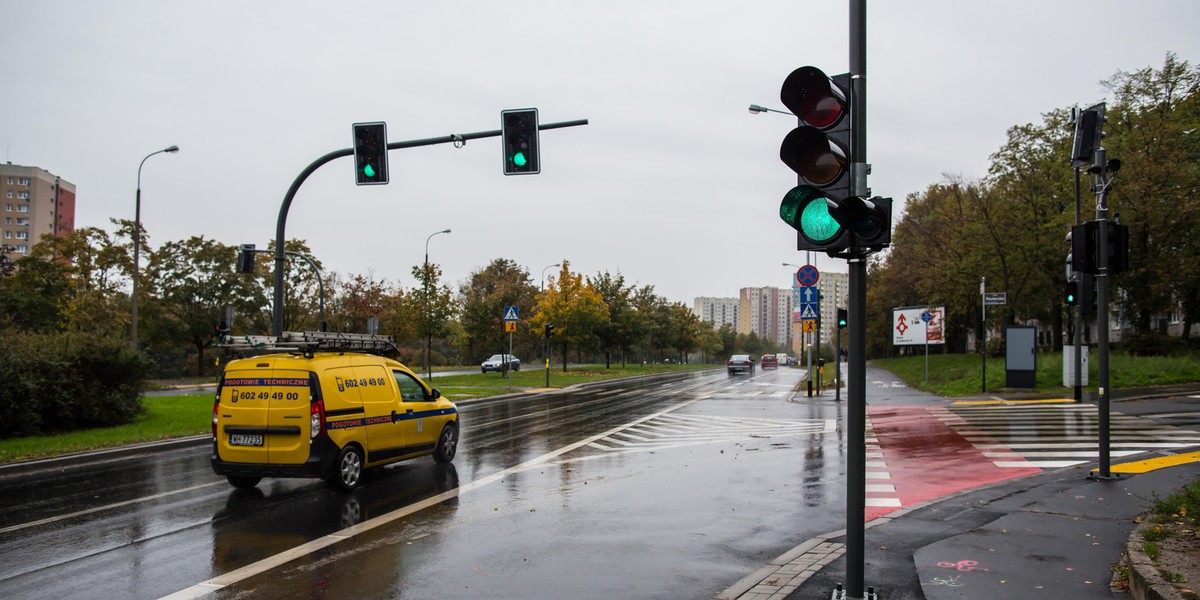 Na ul. Serbskiej w Poznaniu uruchomiona została nowa sygnalizacja świetlna