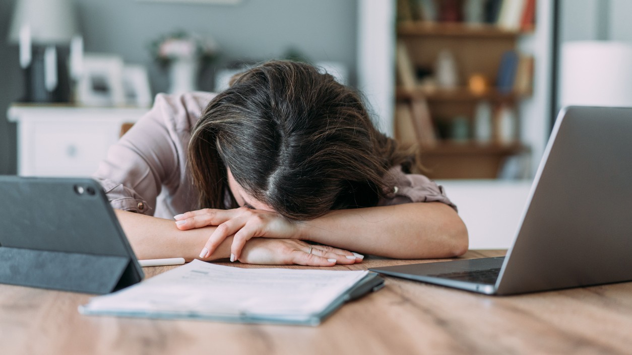 Medzi najhoršie návyky, ktoré skracujú život, patrí prokrastinácia a pesimizmus.