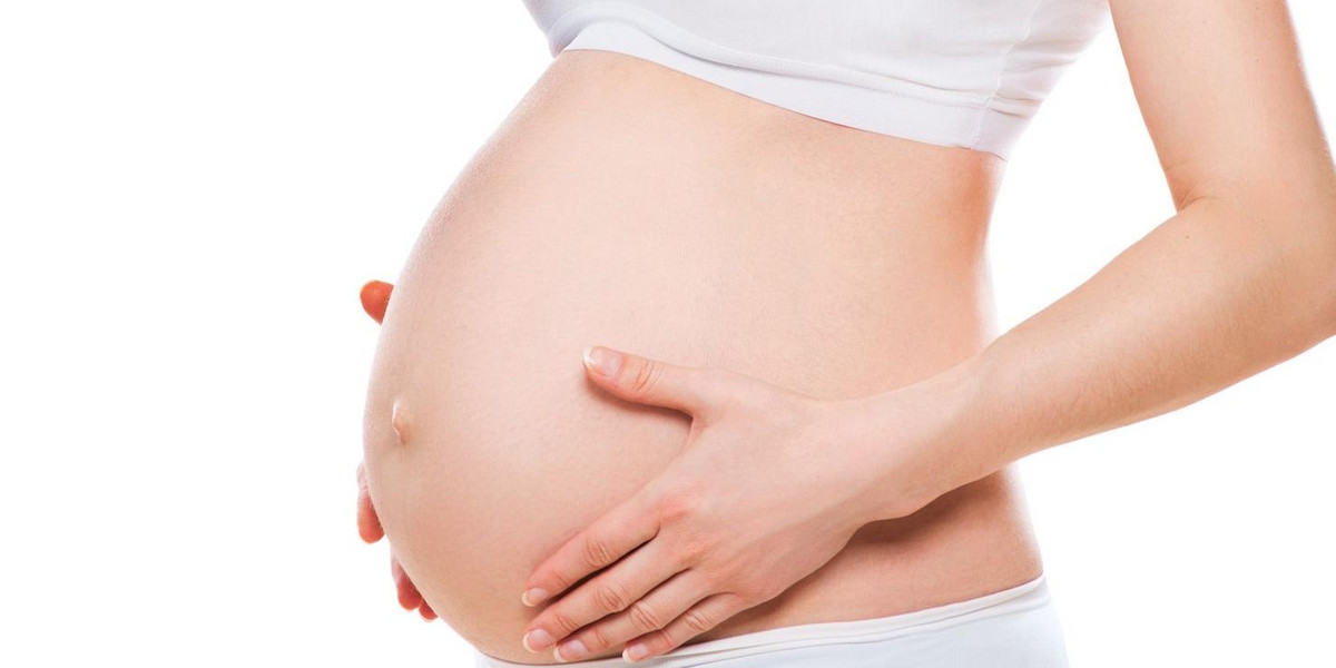 Kwas foliowy w ciąży. Dlaczego kobiety w ciąży powinny brać kwas foliowy?