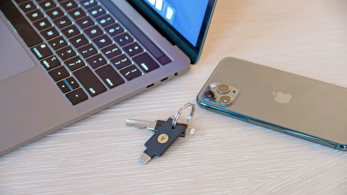 YubiKey i FIDO2. Gwarancja bezpieczeństwa cyfrowego w obliczu phishingu