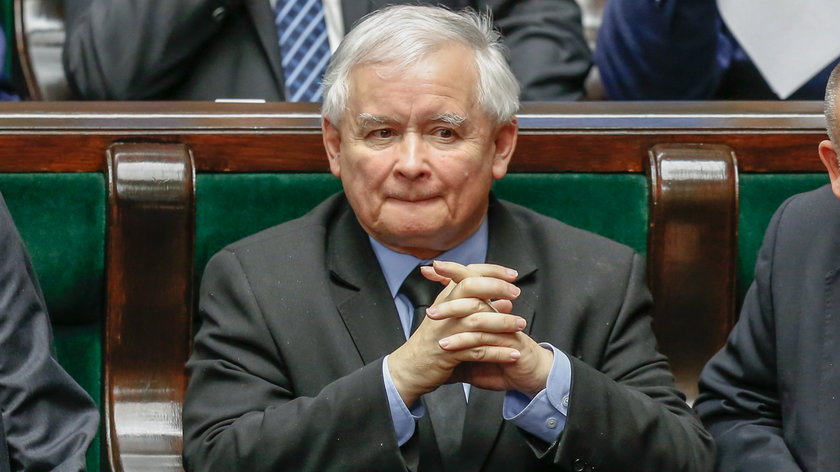 Kaczyński miał być internowany?