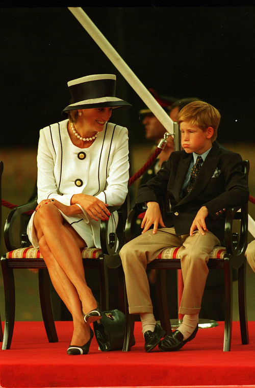 Księżna Diana i książę Harry w 1995 r.