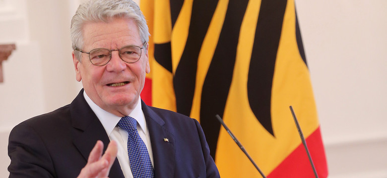 Decyzja Gaucka stawia Merkel w trudnym położeniu