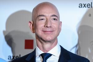 Jeff Bezos, szef Amazona posiada majątek o wartości 200 miliardów dolarów