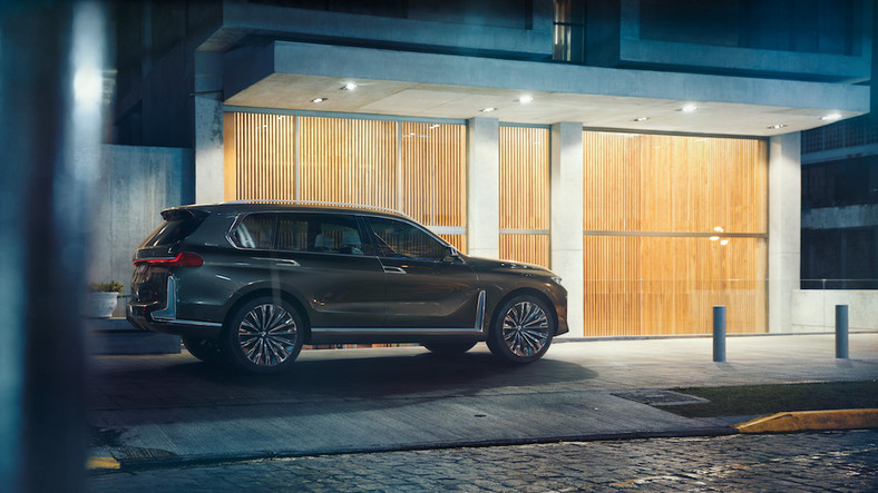 BMW Concept X7