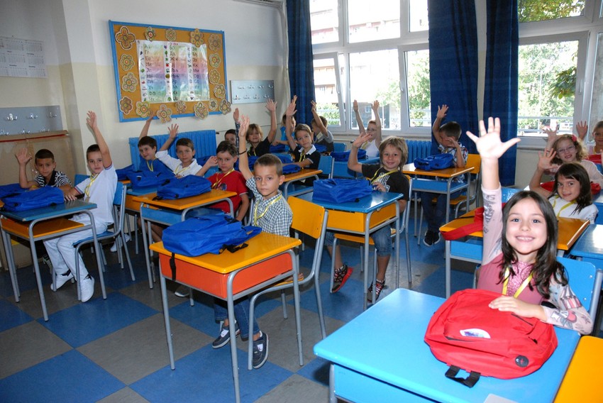 Đaci na svom prvom času