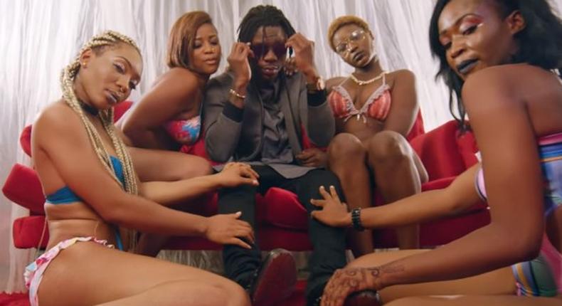 Stonebwoy in video clip of Cynthia Morgan's 'Bubble bup'