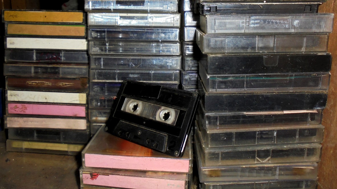 Hudobná jazda do minulosti. Viete, kto naspieval tie najväčšie domáce a svetové hity 80. a 90. rokov?