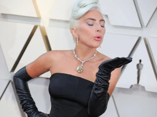 Lady Gaga z diamentem na szyi podczas oscarowej gali. Hollywood, 24 lutego 2019 r.