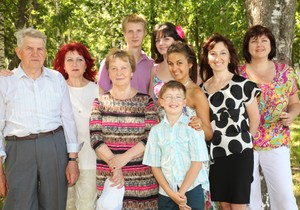 Posle 50. godine trebalo bi da izbegavate ove rođake: Osam toksičnih tipova