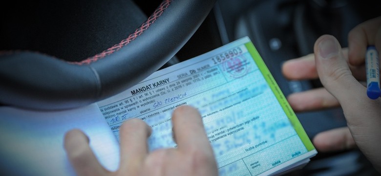 Nie wpuścisz autobusu? Mandat już czeka - znacznie wyższy niż dawniej