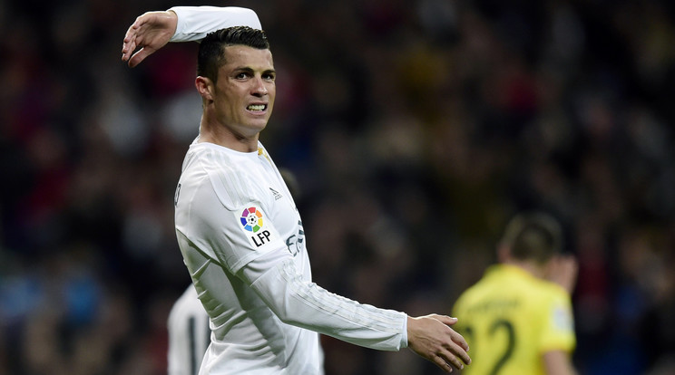 Edzésen rásérült combjára Ronaldo /Fotó: AFP