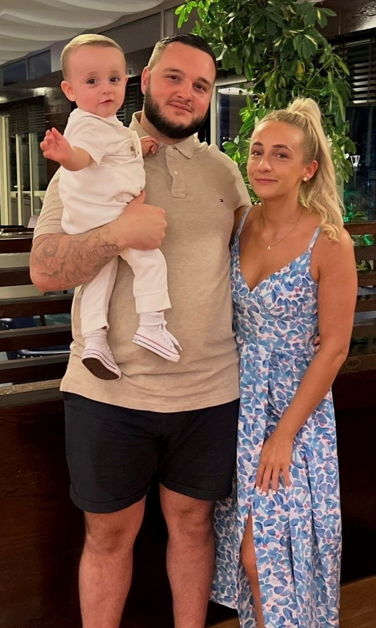 Lennie s rodičmi Charliem a Abbie.