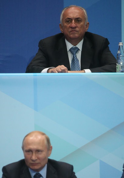 Wasilij Anisimow i Władimir Putin na turnieju judo w St. Petersburgu w 2018 r.
