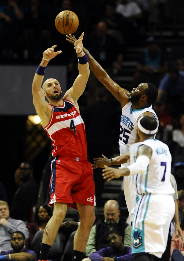 Liga NBA: Porażka Wizards, nieskuteczny Gortat