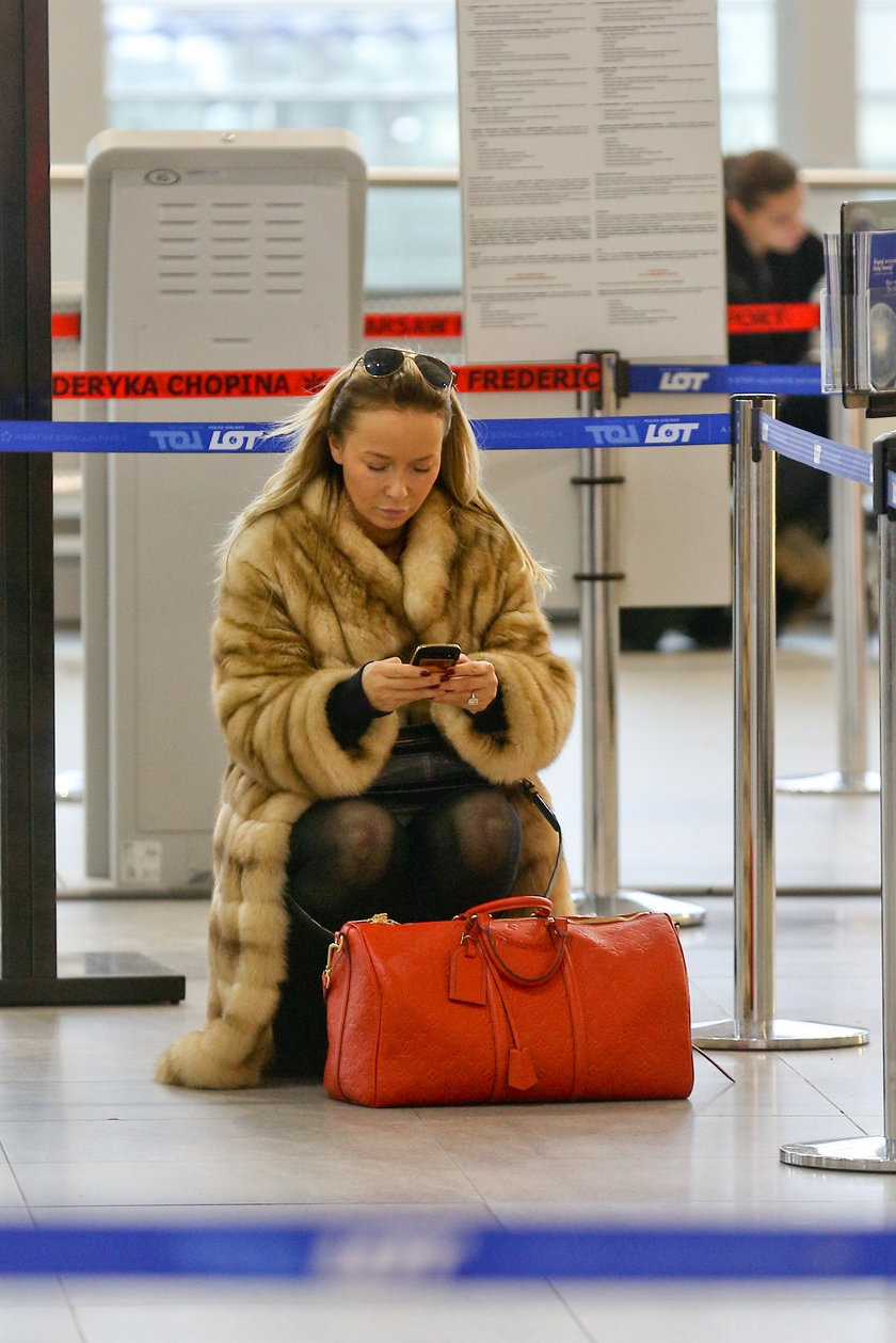 Joanna Przetakiewicz na lotnisku