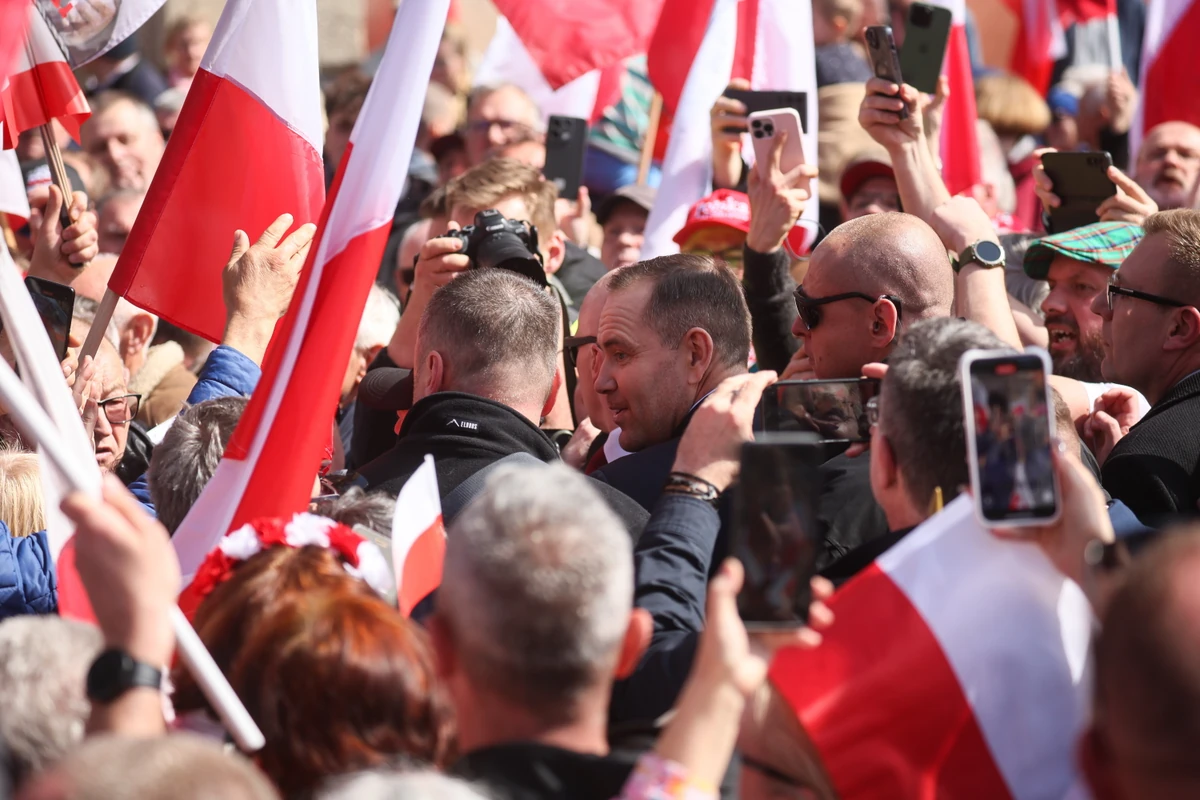 "Tu jest Polska, nie Bruksela!". Tłumy na marszu z Gargamelu w Warszawie