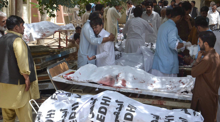 Pokolgépes merénylet történt Pakisztánban - Fotó: MTI
