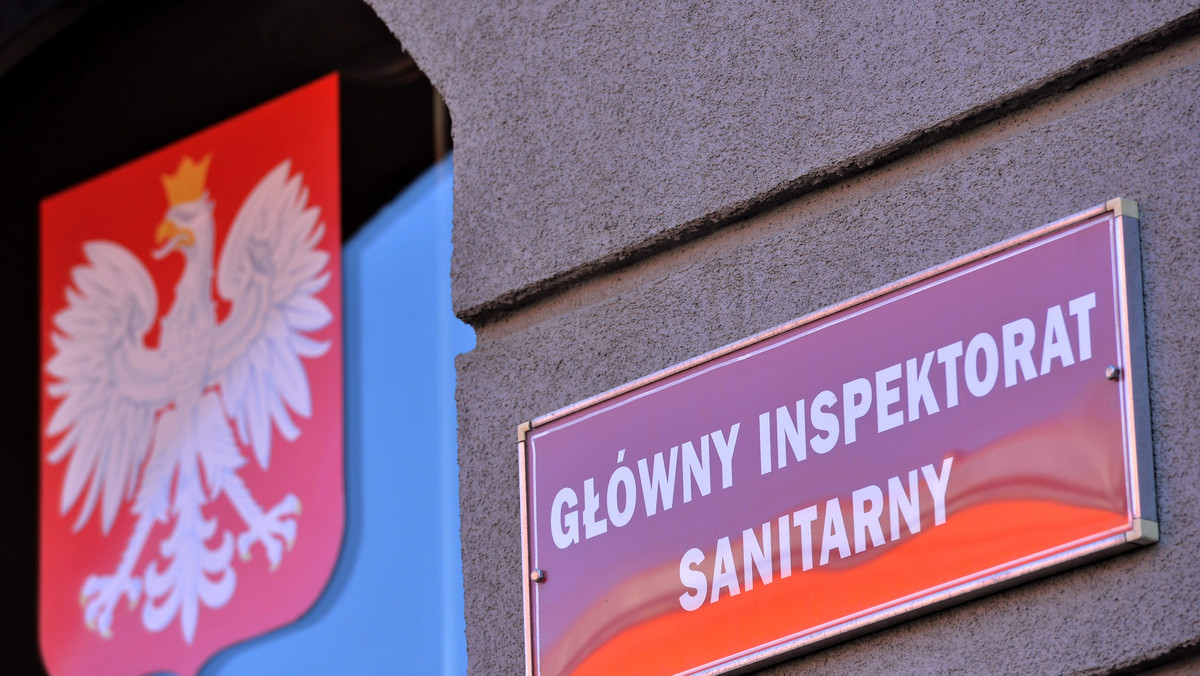 <strong>Główny Inspektorat Sanitarny wydał ostrzeżenie dotyczące orzeszków ziemnych w panierce, bo na opakowaniach, w których były sprzedawane, nie umieszczono informacji o zawartości glutenu. Produkt wycofano ze sprzedaży.</strong>