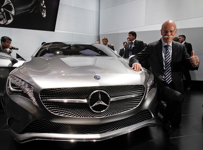 Salon samochodowy w Szanghaju... Jest na czym zawiesić oko :)