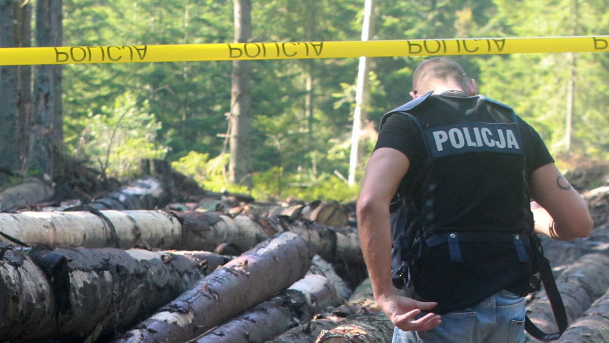 Zatrzymani we wtorek przez policję w sprawie zabójstwa 16-latka trzej mężczyźni wychodzą na wolność. Jak poinformował zastępca prokuratora rejonowego w Zakopanem Stanisław Staszel, nie ma dowodów na ich winę.