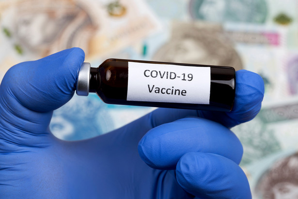Szczepienia na COVID-19 co roku? Eksperci są podzieleni