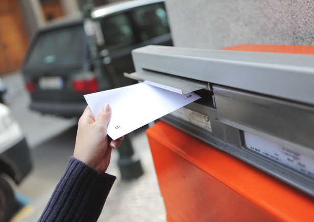 Urzędy mogą zaoszczędzić nawet 300 mln zł rocznie na usługach pocztowych