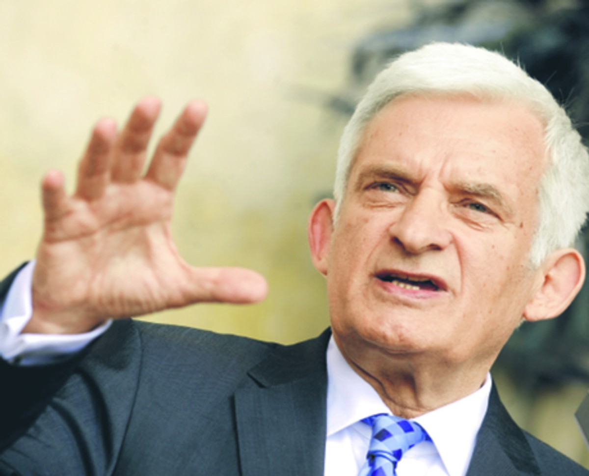 Jerzy Buzek, premier w latach 1997–2001, przewodniczący Parlamentu Europejskiego 2009–2012 Parlament Europejski