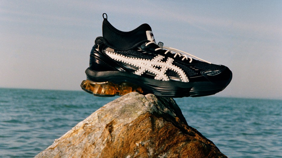 Nanushka x ASICS: itt a magyar divatmárka első sneakere limitált kiadásban