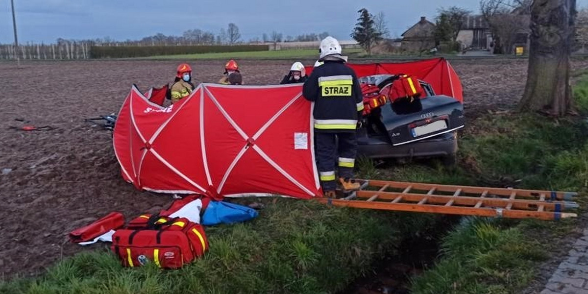 Tragiczny wypadek w Książenicach. Nie żyje 51-letnia nauczycielka matematyki