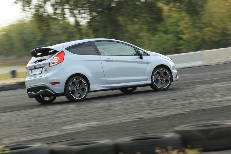 Ford Fiesta ST200