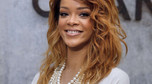 Rihanna bez biustonosza