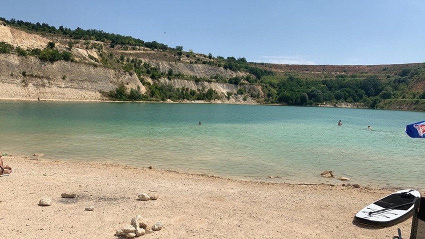 Bešenovačko jezero