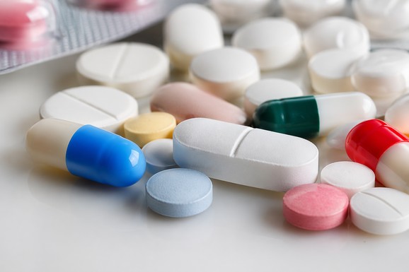 Rat podigao cene lekova: Paracetamol poskupeo za 30 odsto u Velikoj Britaniji