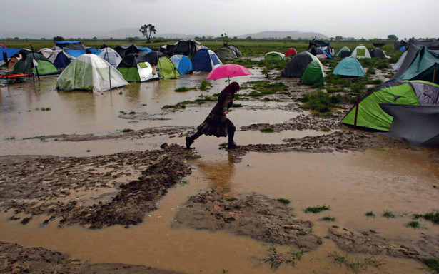 Obóz dla uchodźców na grecko-macedońskiej granicy KOSTAS TSIRONIS/REUTERS/FORUM