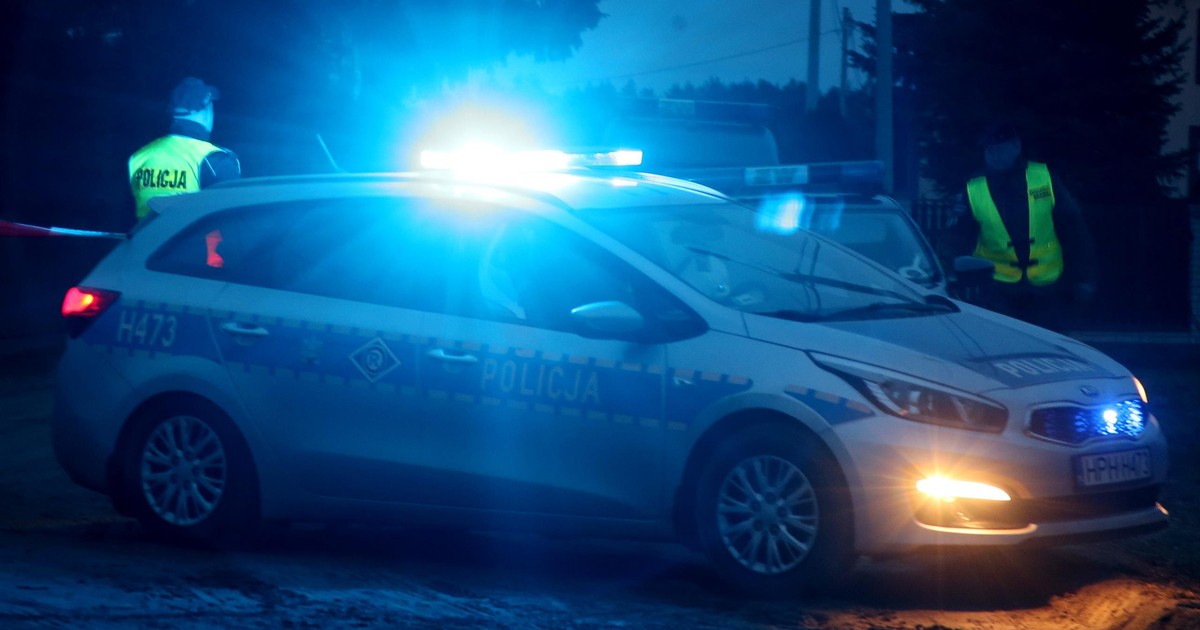 Dramat pod Poznaniem. Autobus zderzył się z ciężarówką. Zginął kierowca