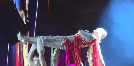 Lepa Brena