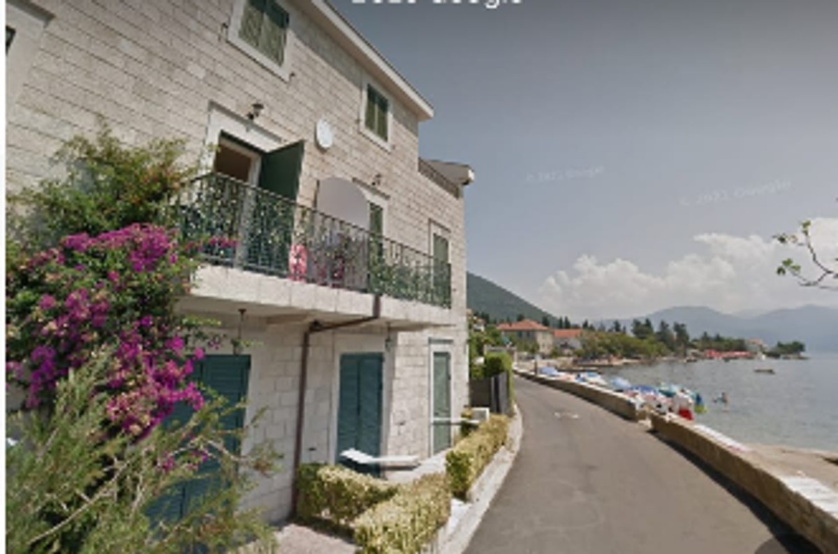 Kuća Dragana Nikolića i Milene Dravić u Crnoj Gori